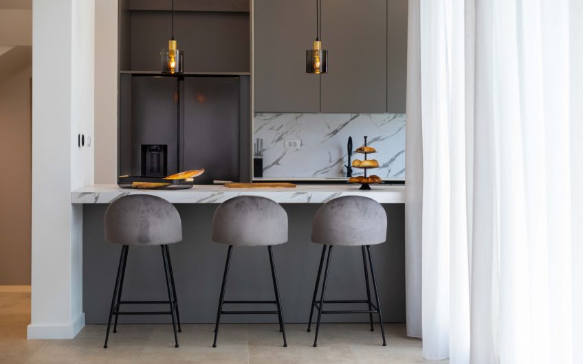 PRODAJA, MODERNA VILA S OTVORENIM POGLEDOM NA MORE, V30