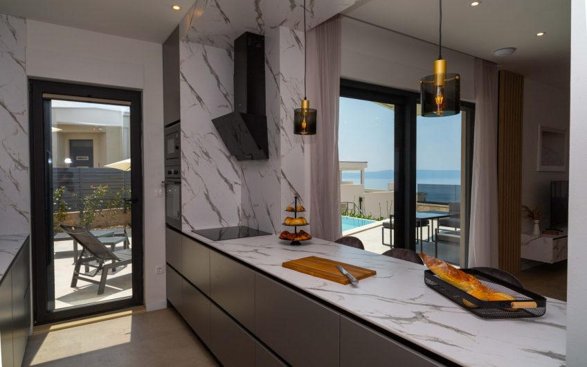 PRODAJA, MODERNA VILA S OTVORENIM POGLEDOM NA MORE, V30