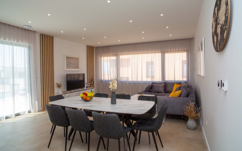 PRODAJA, MODERNA VILA S OTVORENIM POGLEDOM NA MORE, V30